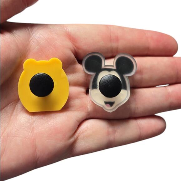 28 Kawaii Animated Character Shoe Charms - Picture 4 of 4